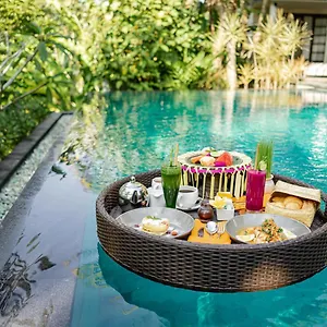 D'legon Luxury Вилла